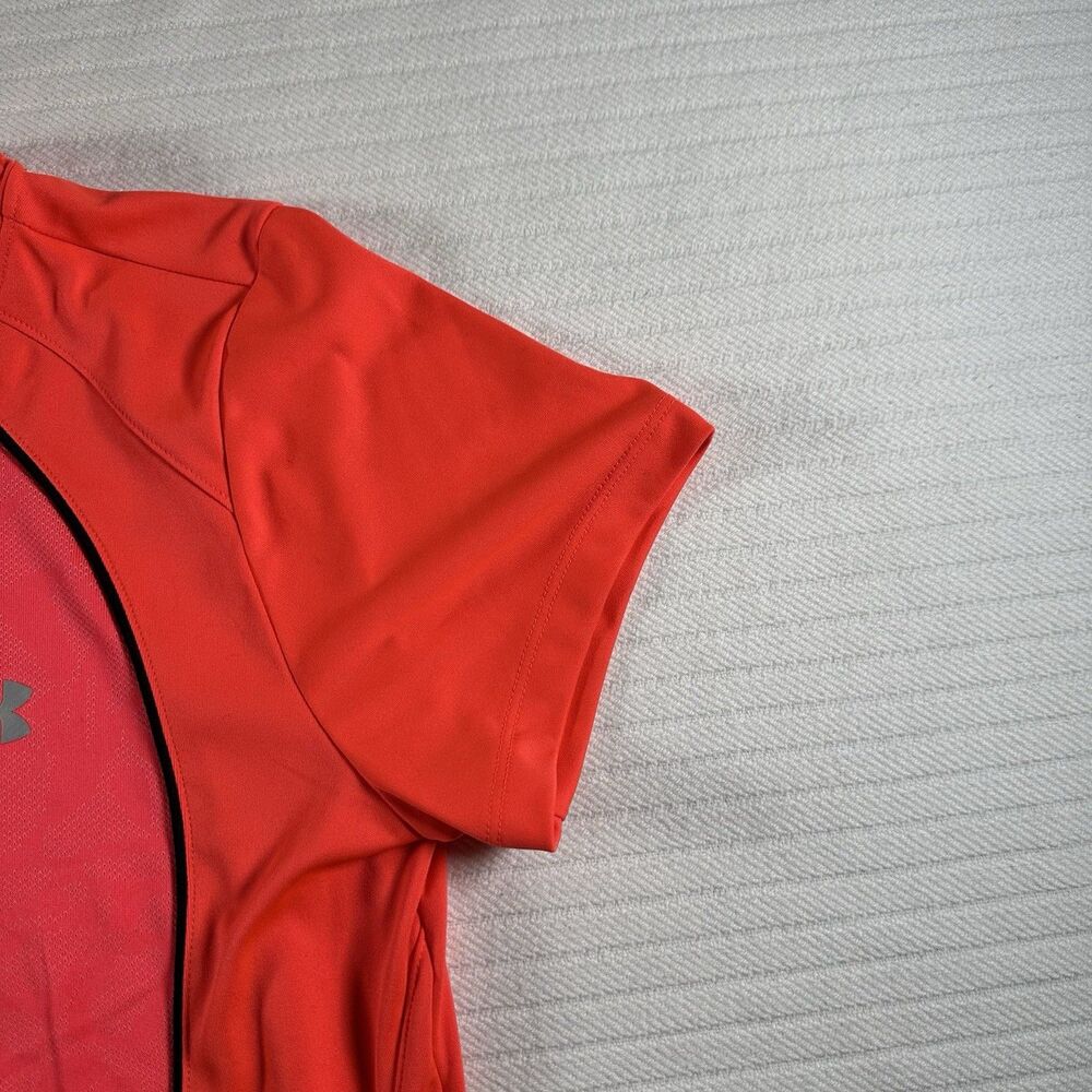 Under Armour Women’s Medium HeatGear Coral Athletic Short Sleeve Workout Shirt - Picture 4 of 9